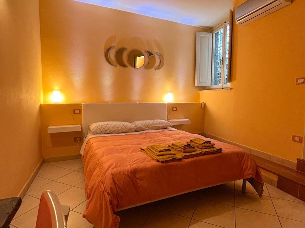 Piazza Napoleone Sweet Apartment ลุคคา ภายนอก รูปภาพ