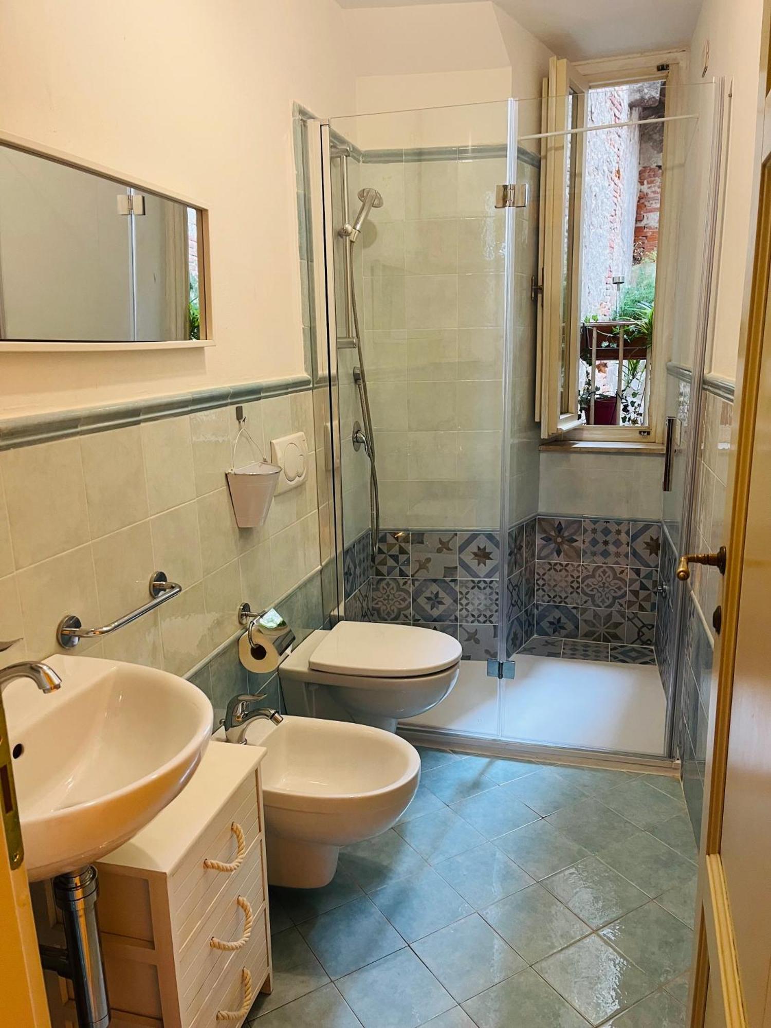 Piazza Napoleone Sweet Apartment ลุคคา ภายนอก รูปภาพ